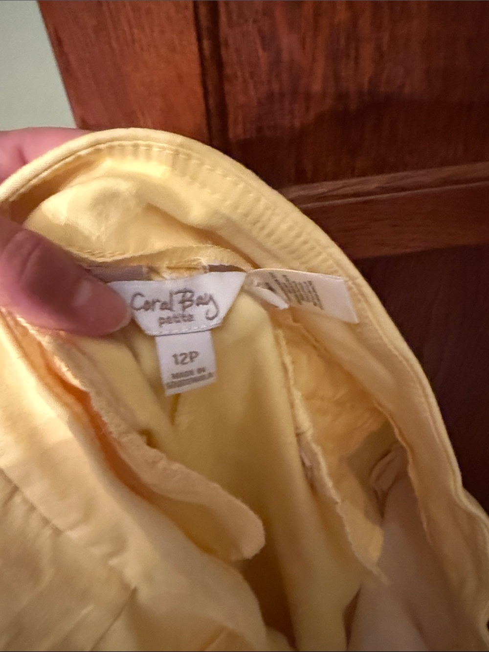 Women's Stretch Pull-On Shorts in Light Yellow - Picture 3 of 5